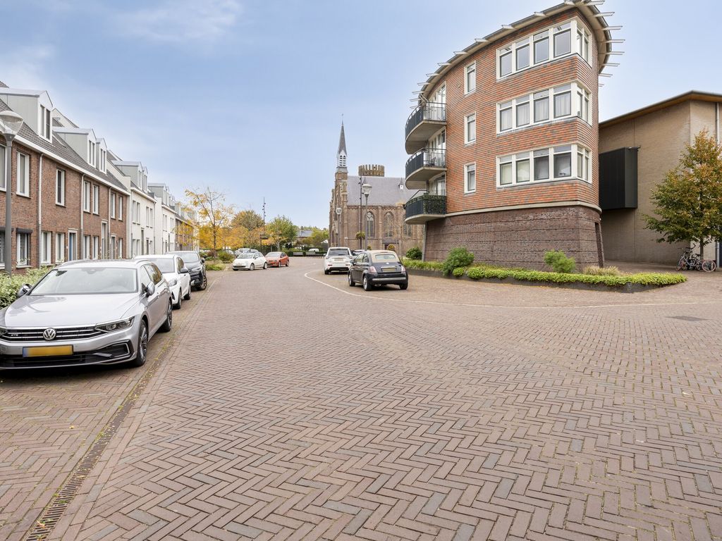 Opzoomerlaan 31, Hellevoetsluis