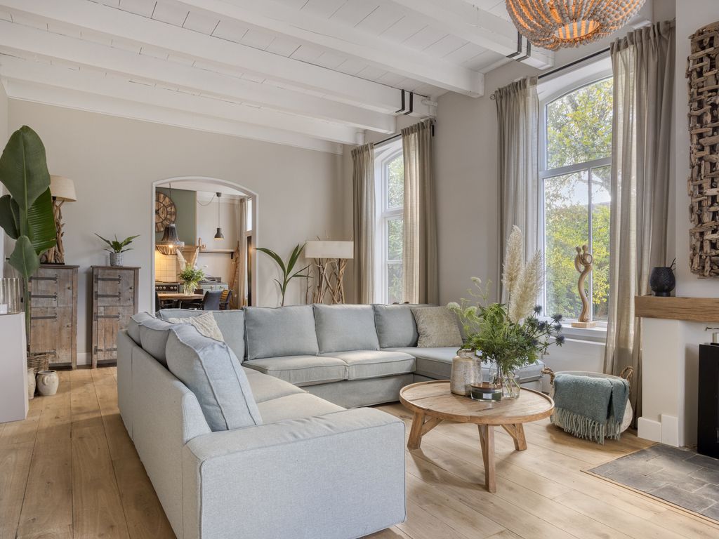 Dorpsstraat 43, Hellevoetsluis