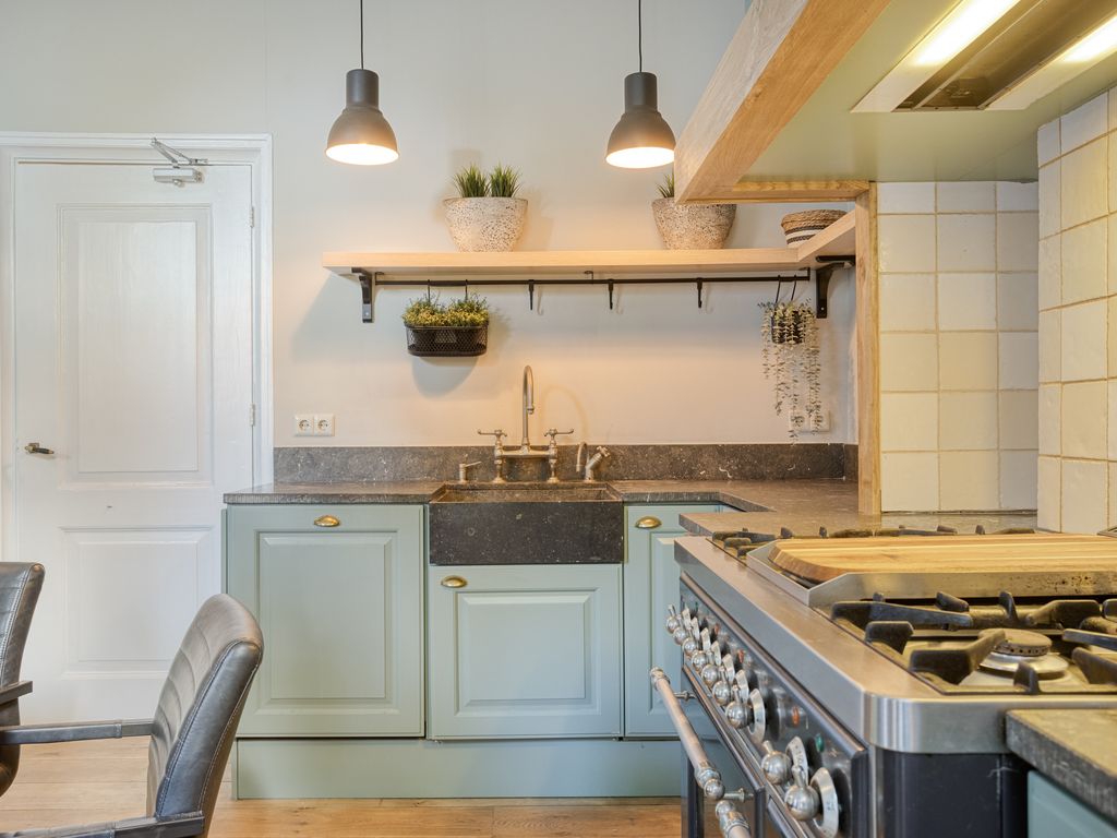 Dorpsstraat 43, Hellevoetsluis