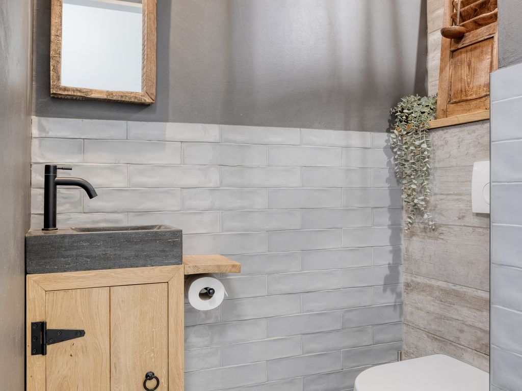 Dorpsstraat 43, Hellevoetsluis