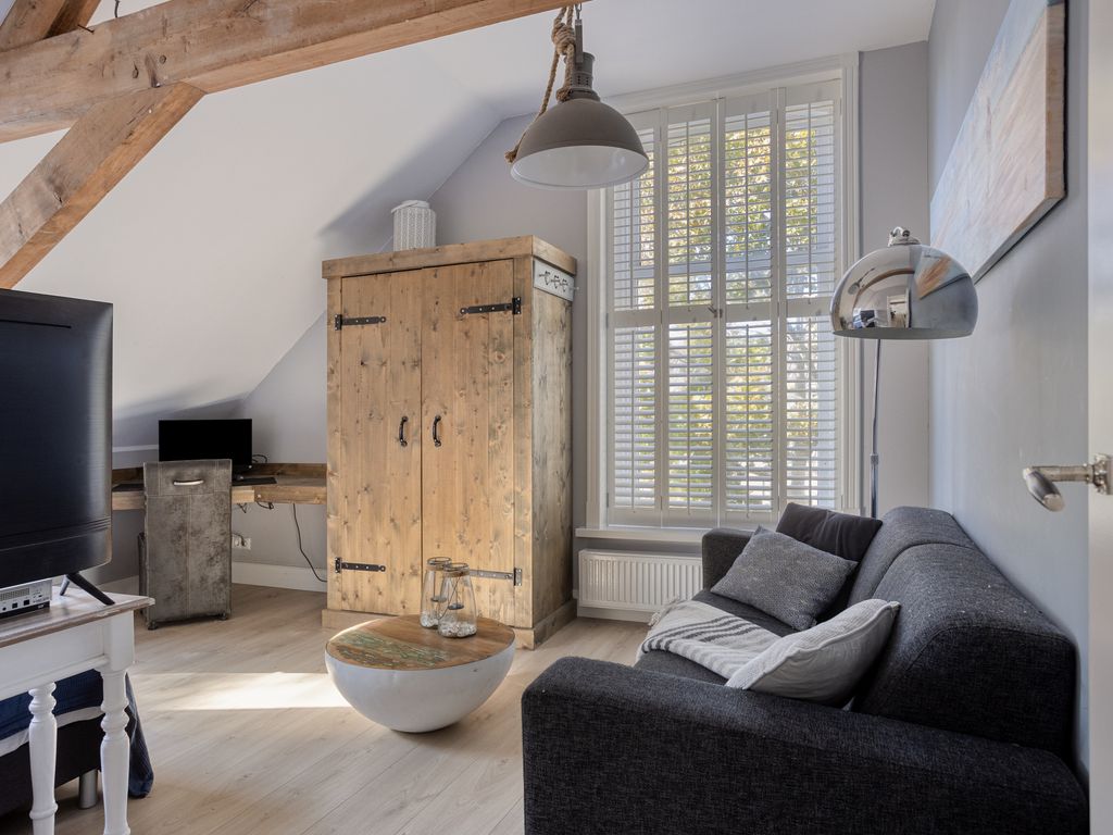 Dorpsstraat 43, Hellevoetsluis