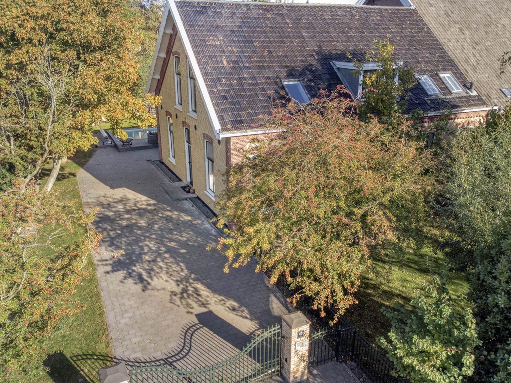 Dorpsstraat 43, Hellevoetsluis