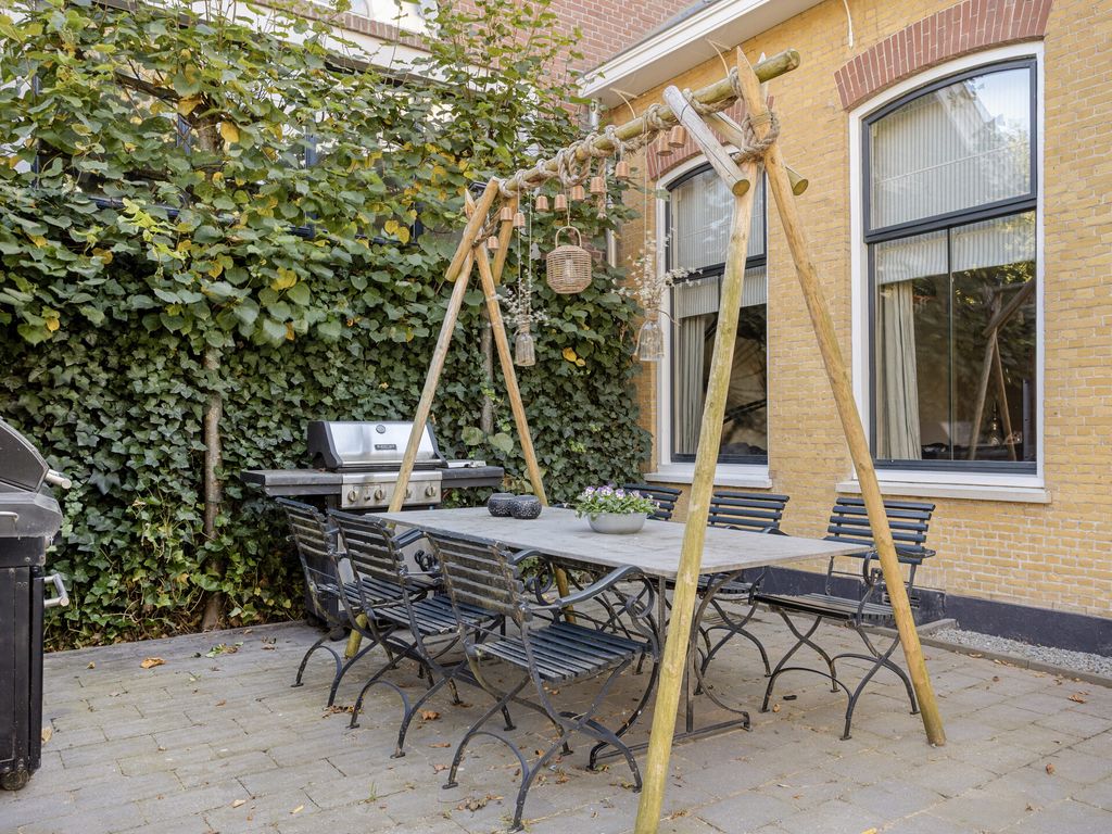 Dorpsstraat 43, Hellevoetsluis