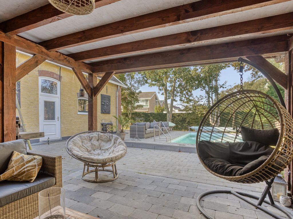 Dorpsstraat 43, Hellevoetsluis