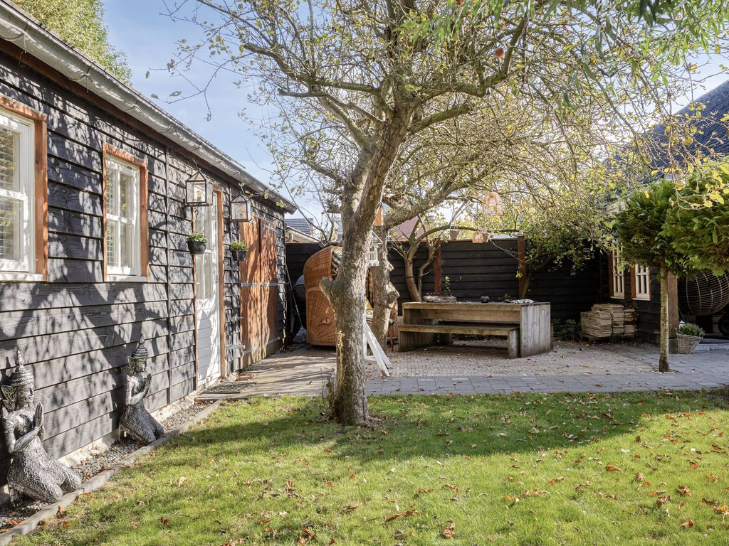 Dorpsstraat 43, Hellevoetsluis