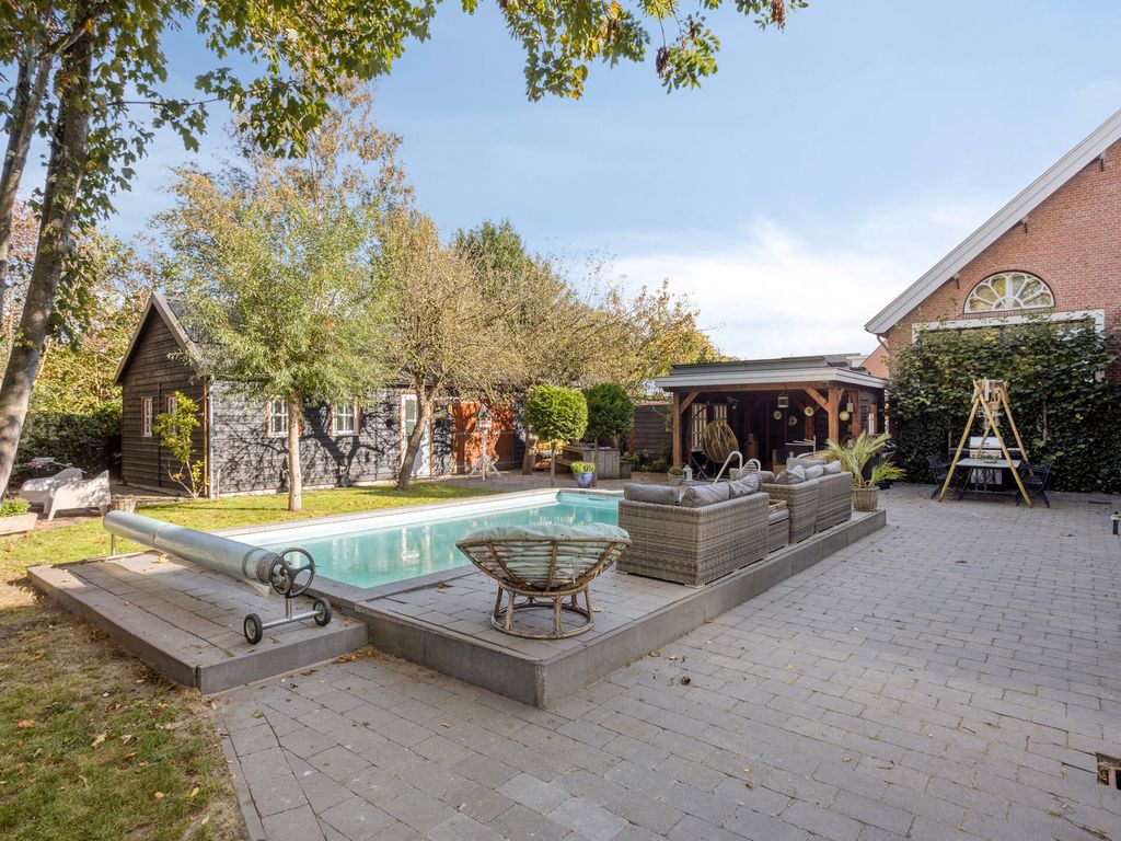 Dorpsstraat 43, Hellevoetsluis