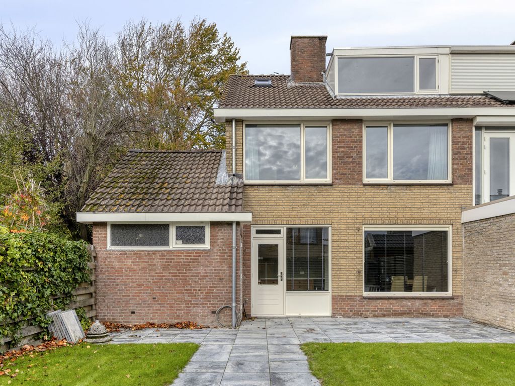 Kastanjestraat 1, Rockanje