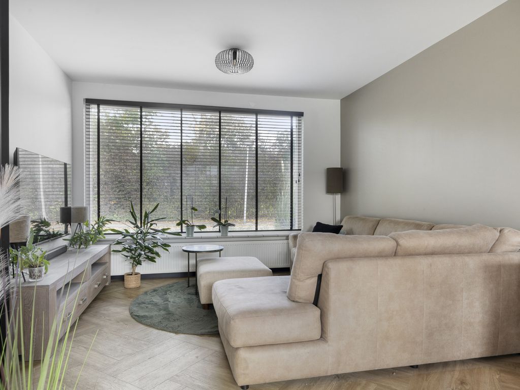 Kastanjestraat 1, Rockanje