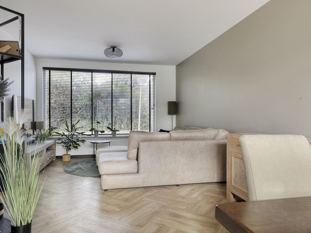 Kastanjestraat 1, Rockanje