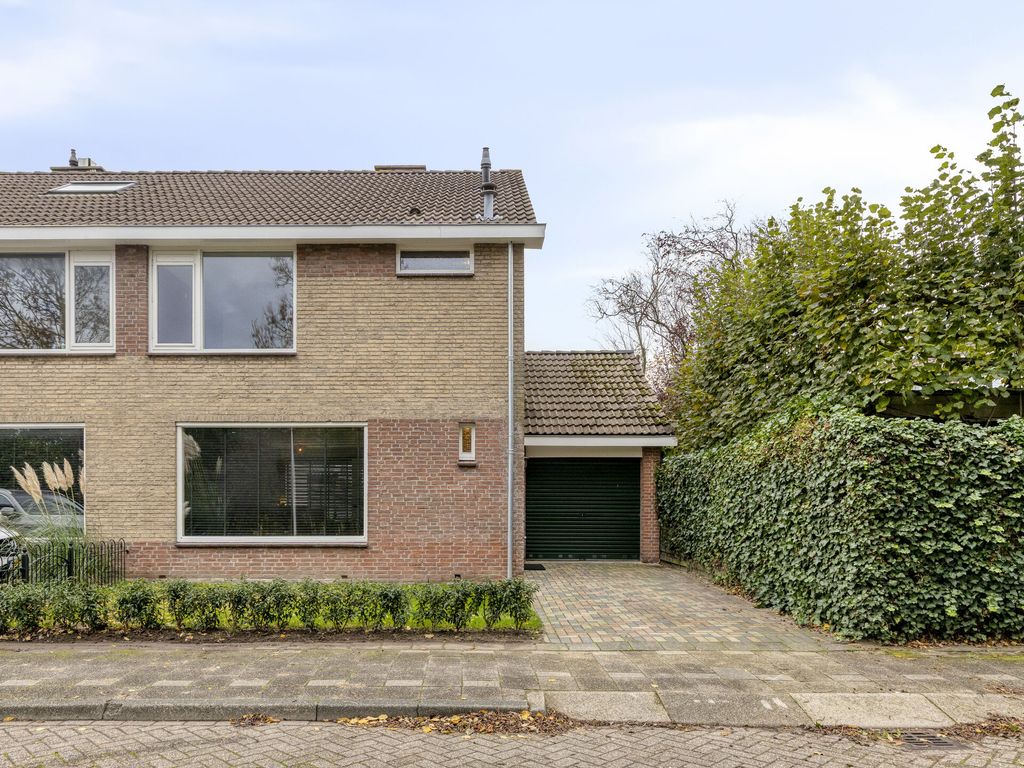 Kastanjestraat 1, Rockanje