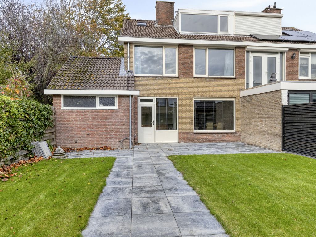 Kastanjestraat 1, Rockanje