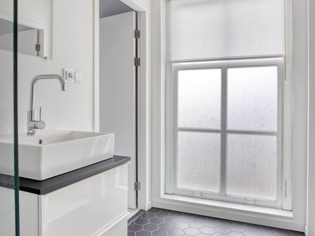 Rijksstraatweg 243, Hellevoetsluis