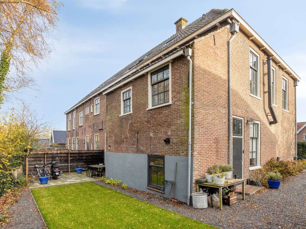 Rijksstraatweg 243, Hellevoetsluis