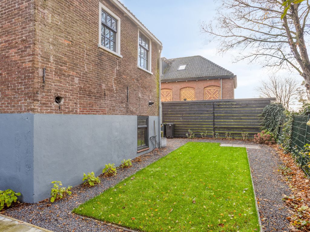 Rijksstraatweg 243, Hellevoetsluis