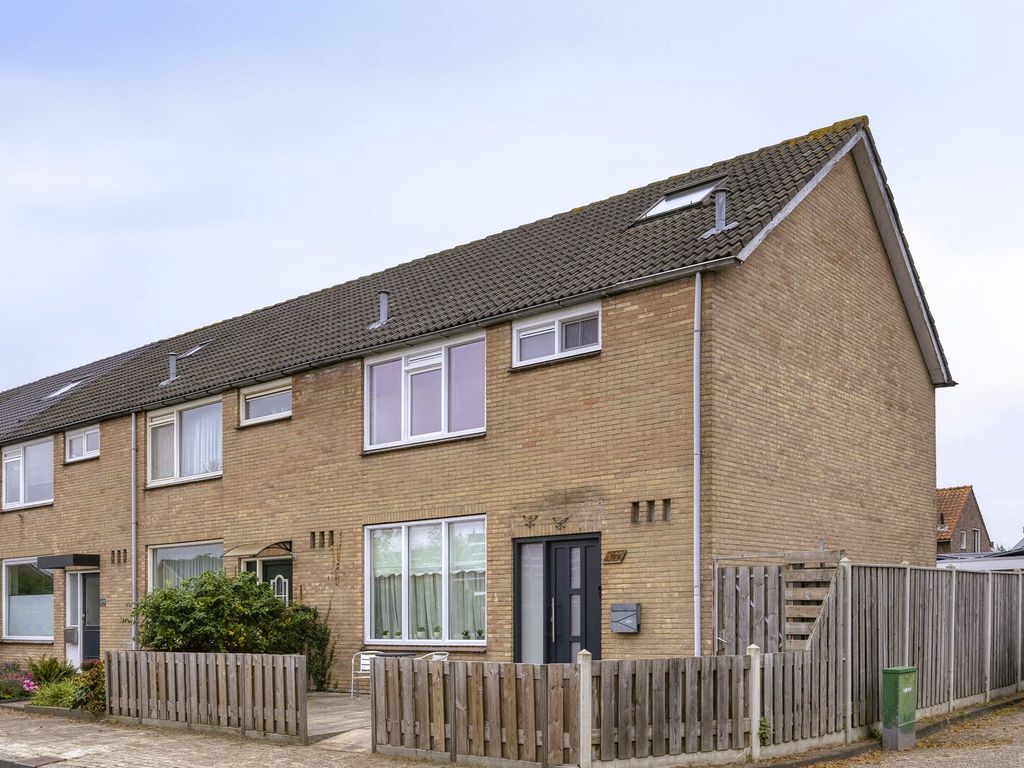 Zeekraal 17, Hellevoetsluis