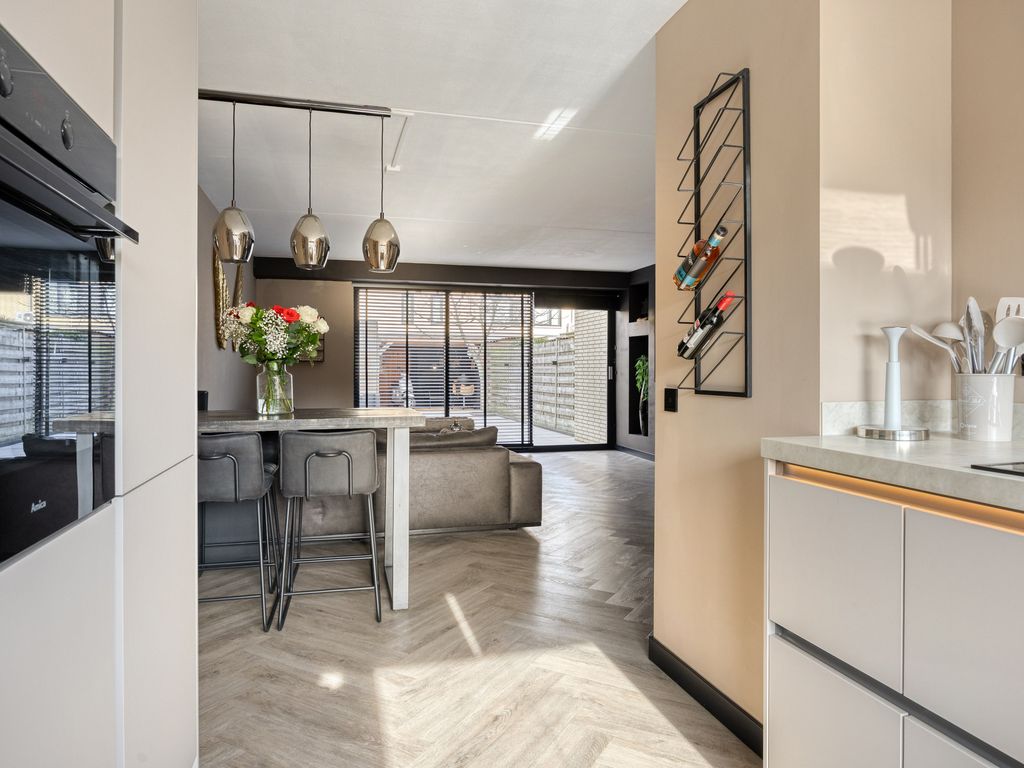 Hugo de Grootstraat 6, Vlaardingen