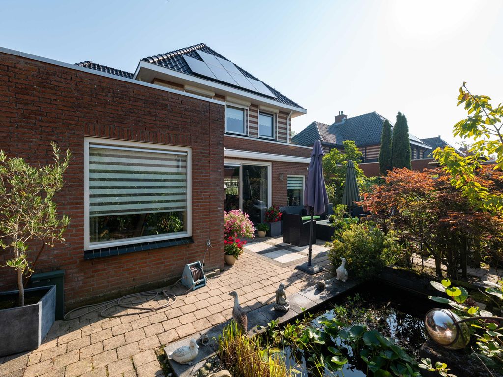 Middellantweide 15, Hellevoetsluis