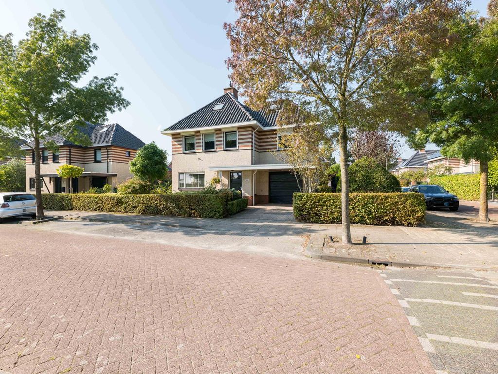 Middellantweide 15, Hellevoetsluis