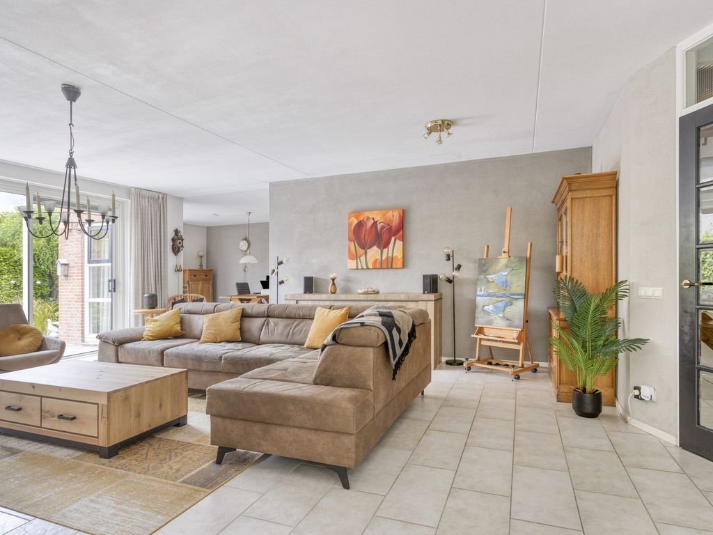 Middellantweide 15, Hellevoetsluis