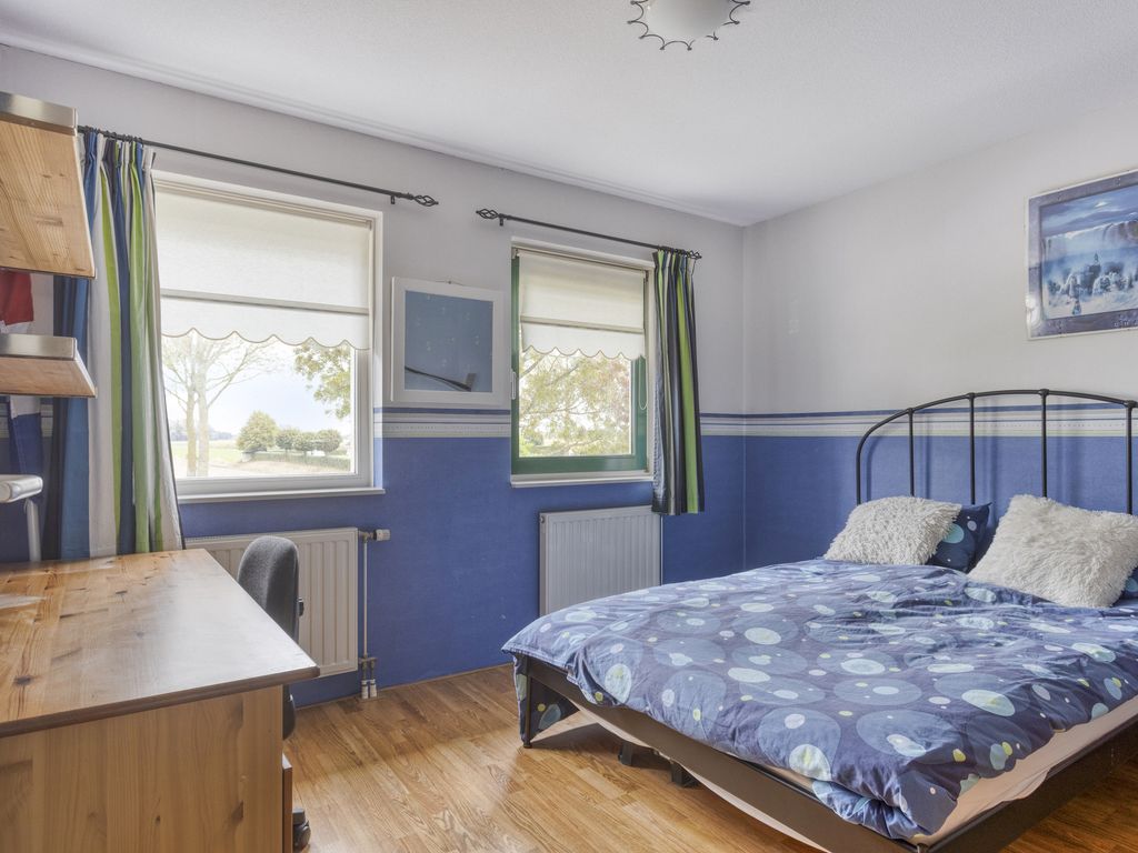 Middellantweide 15, Hellevoetsluis