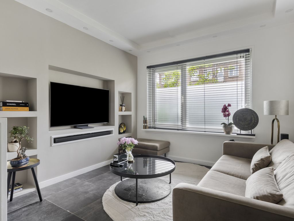 Madeliefstraat 23A, Rotterdam