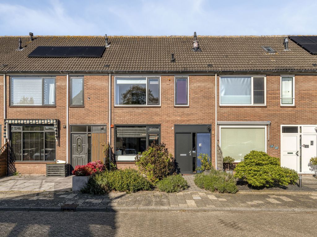Discuspad 7, Hellevoetsluis