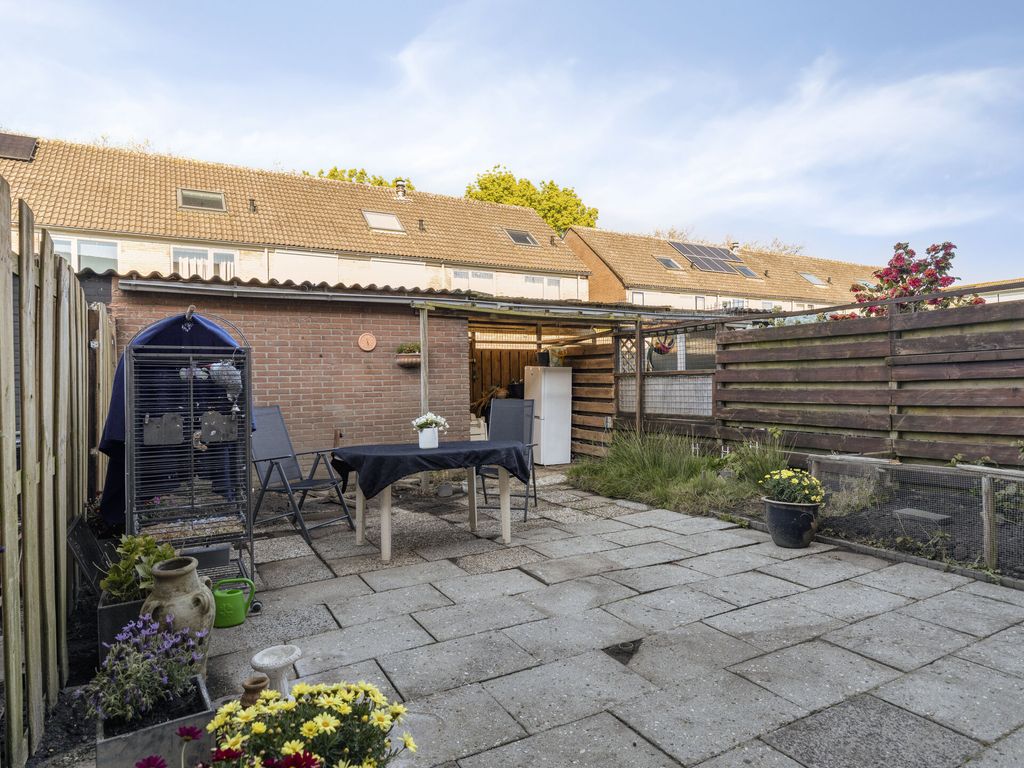 Discuspad 7, Hellevoetsluis