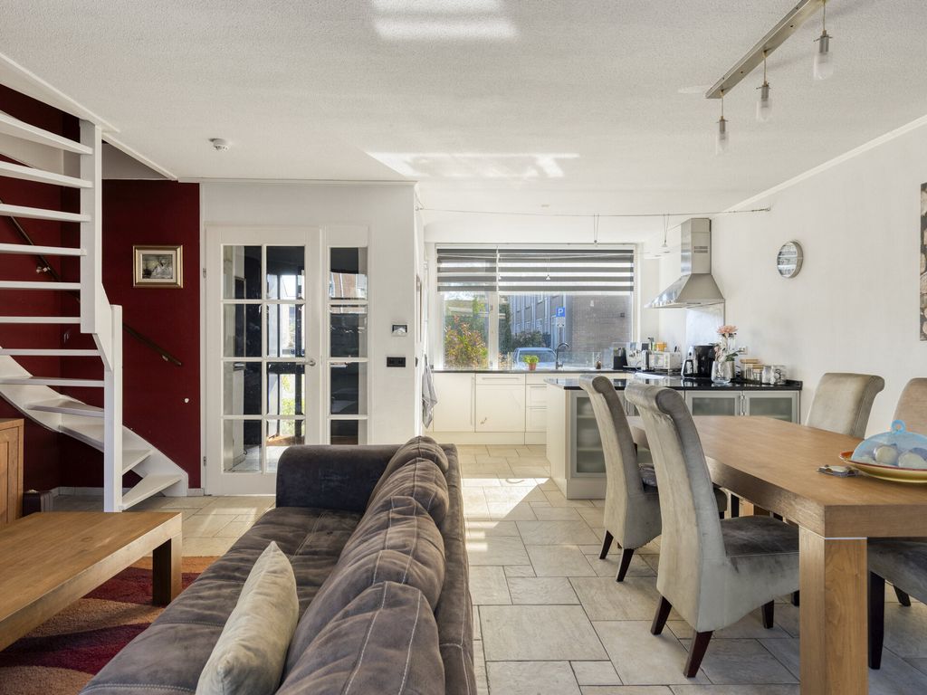 Discuspad 7, Hellevoetsluis