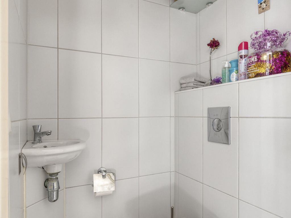 Discuspad 7, Hellevoetsluis