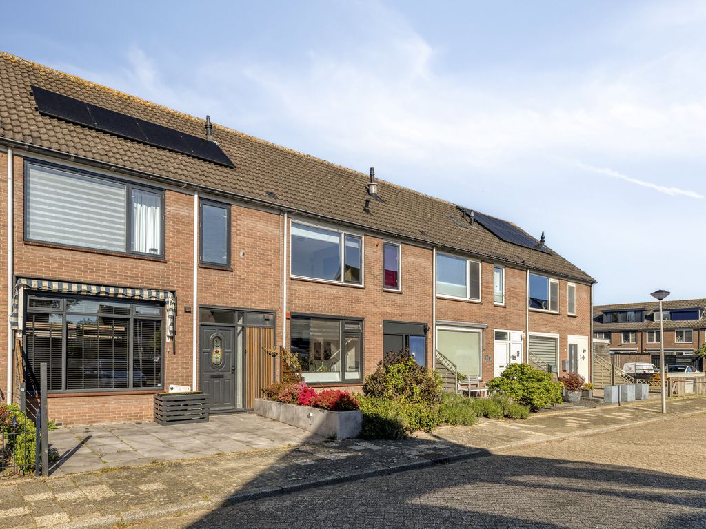 Discuspad 7, Hellevoetsluis