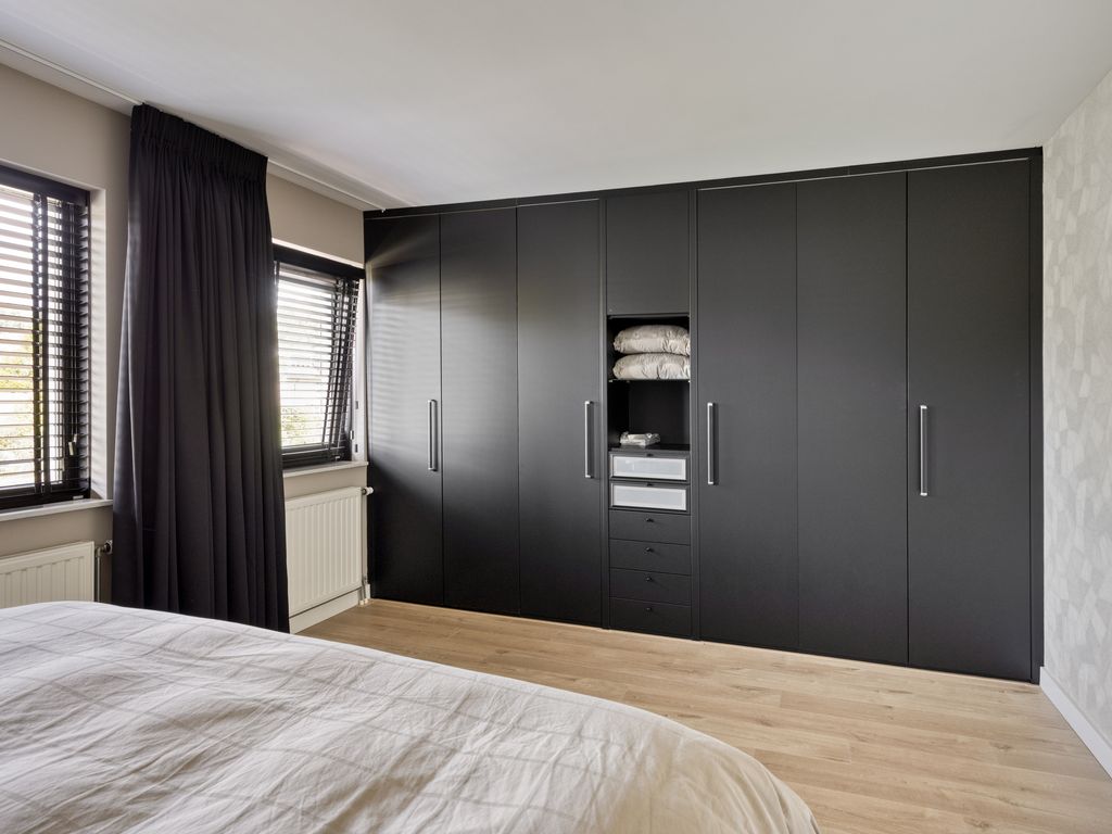 Uithofweide 9, Hellevoetsluis