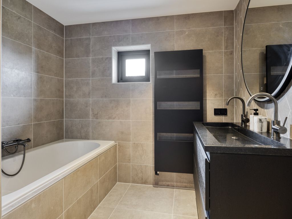 Uithofweide 9, Hellevoetsluis
