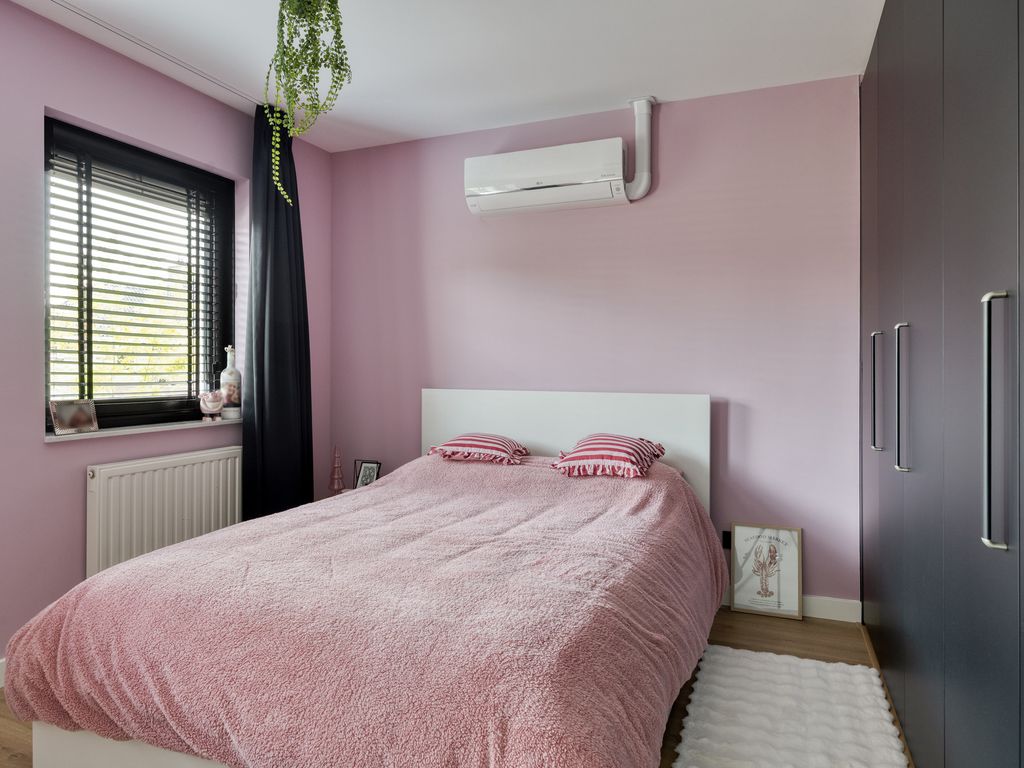Uithofweide 9, Hellevoetsluis