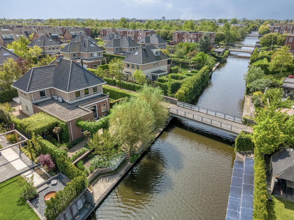 Uithofweide 9, Hellevoetsluis