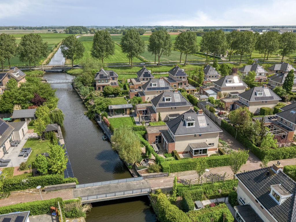 Uithofweide 9, Hellevoetsluis