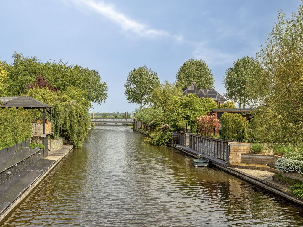 Uithofweide 9, Hellevoetsluis