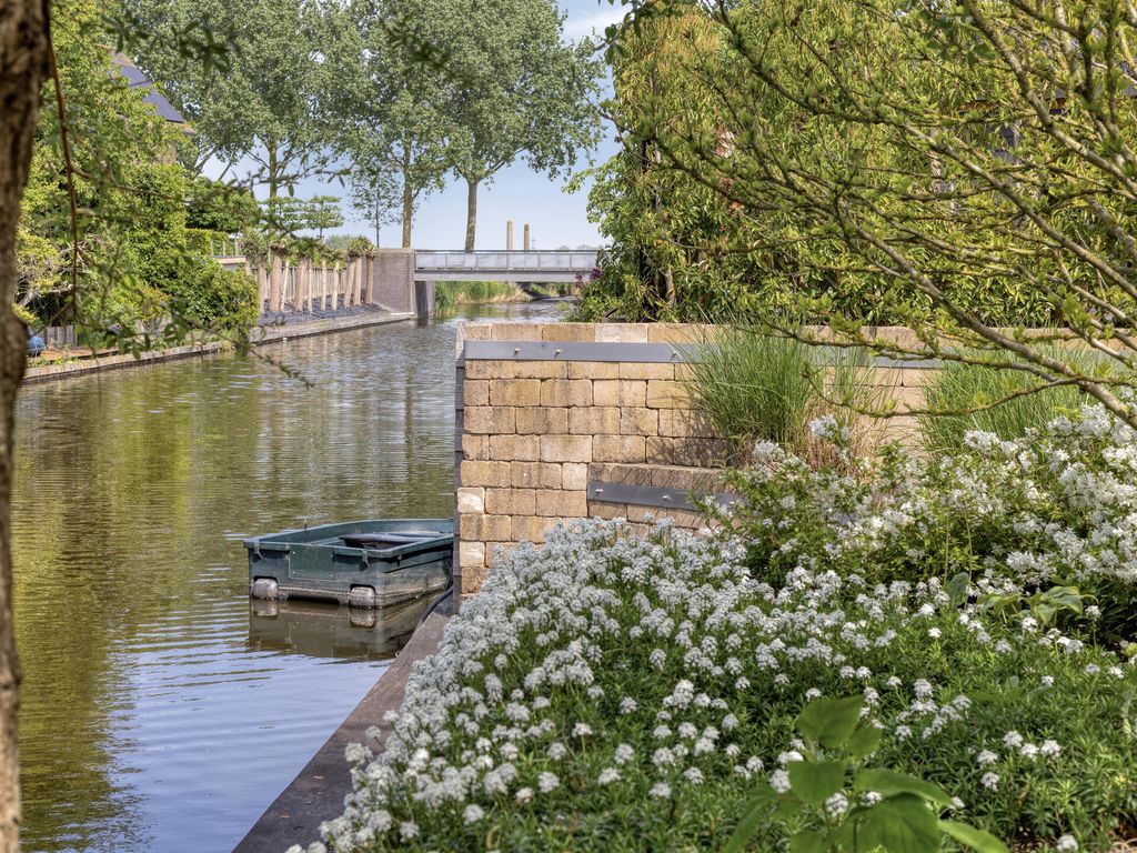 Uithofweide 9, Hellevoetsluis