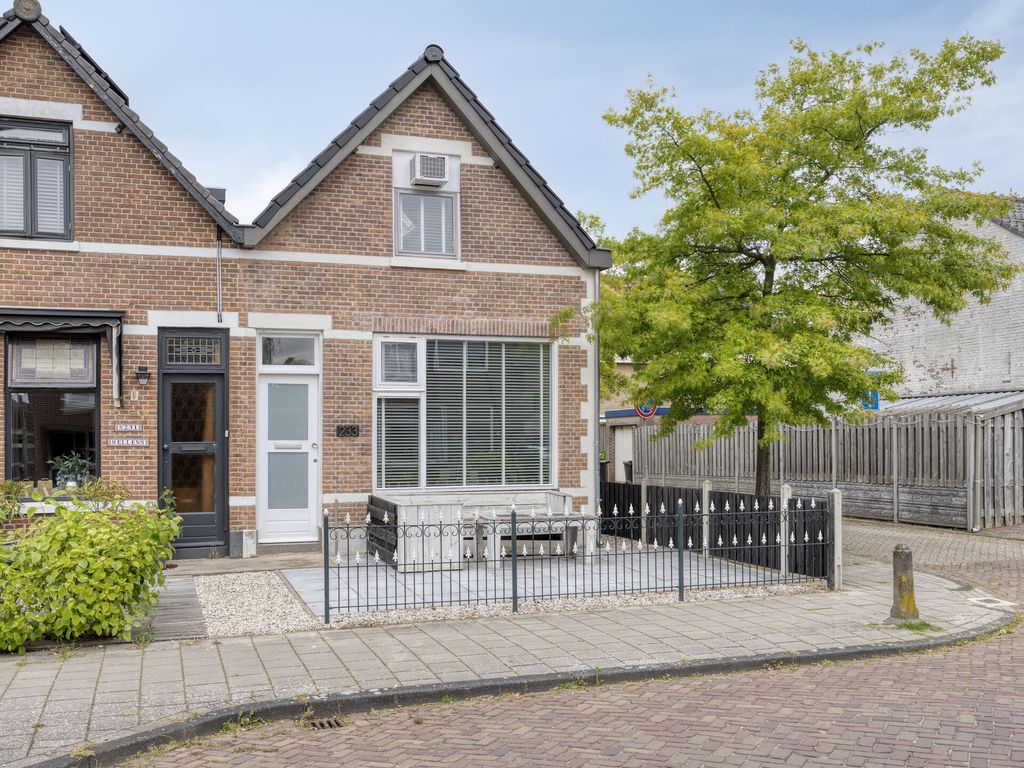 Moriaanseweg Oost 233, Hellevoetsluis