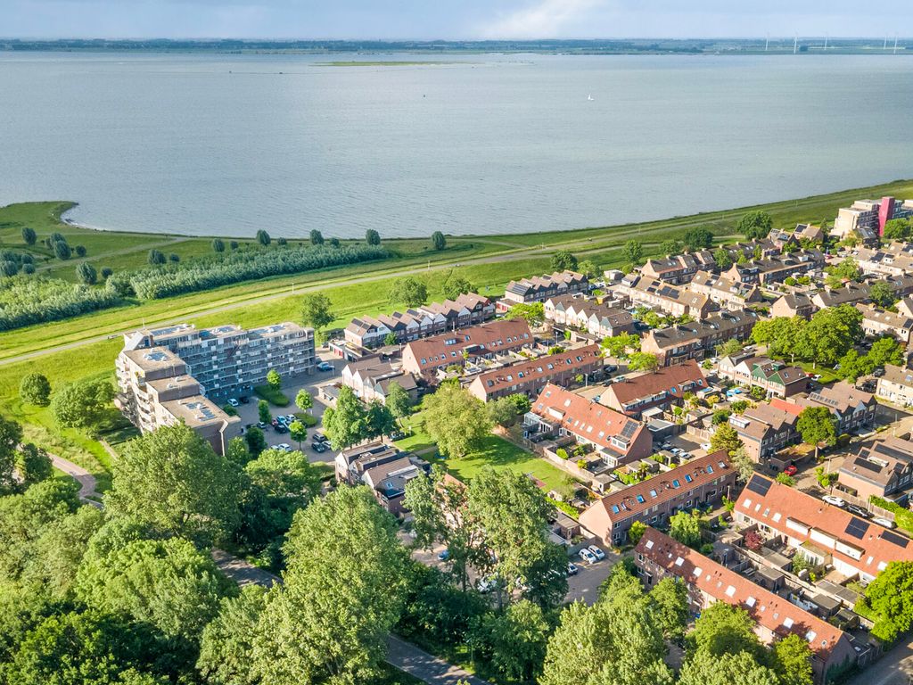 Kraaienest 35, Hellevoetsluis