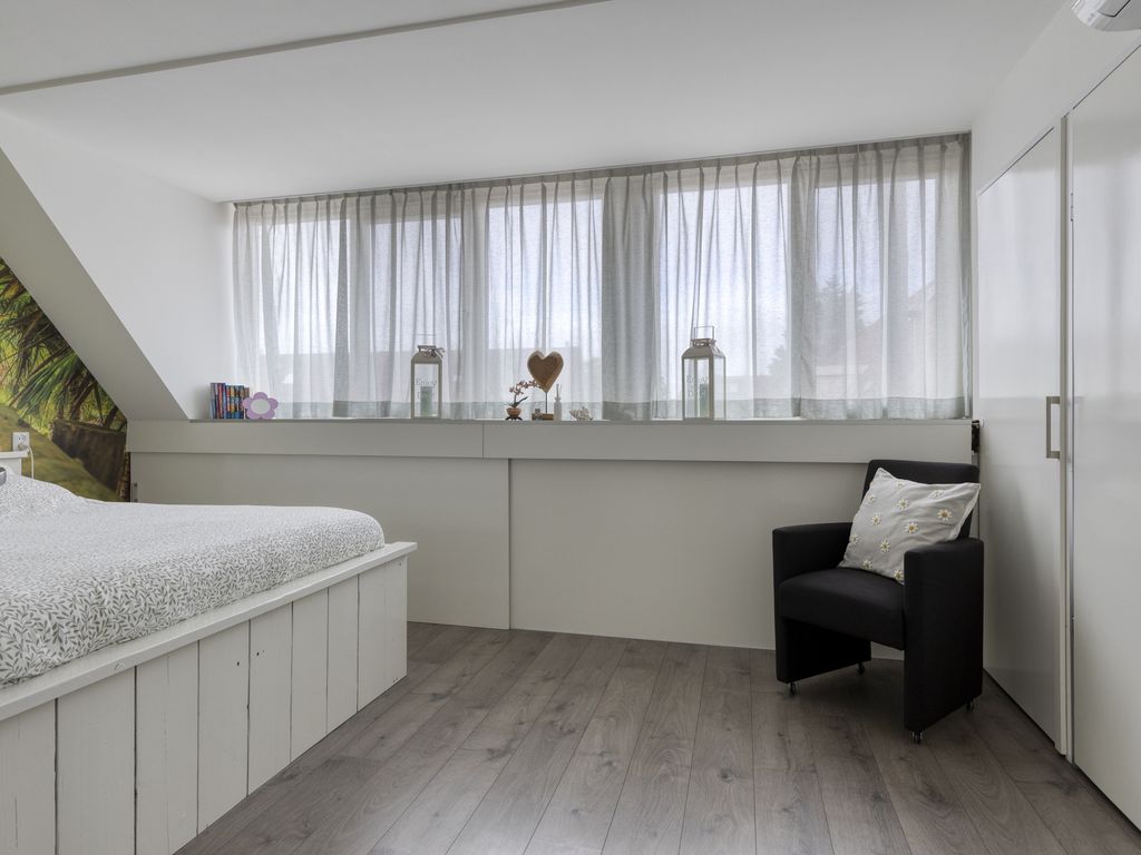 Kraaienest 35, Hellevoetsluis