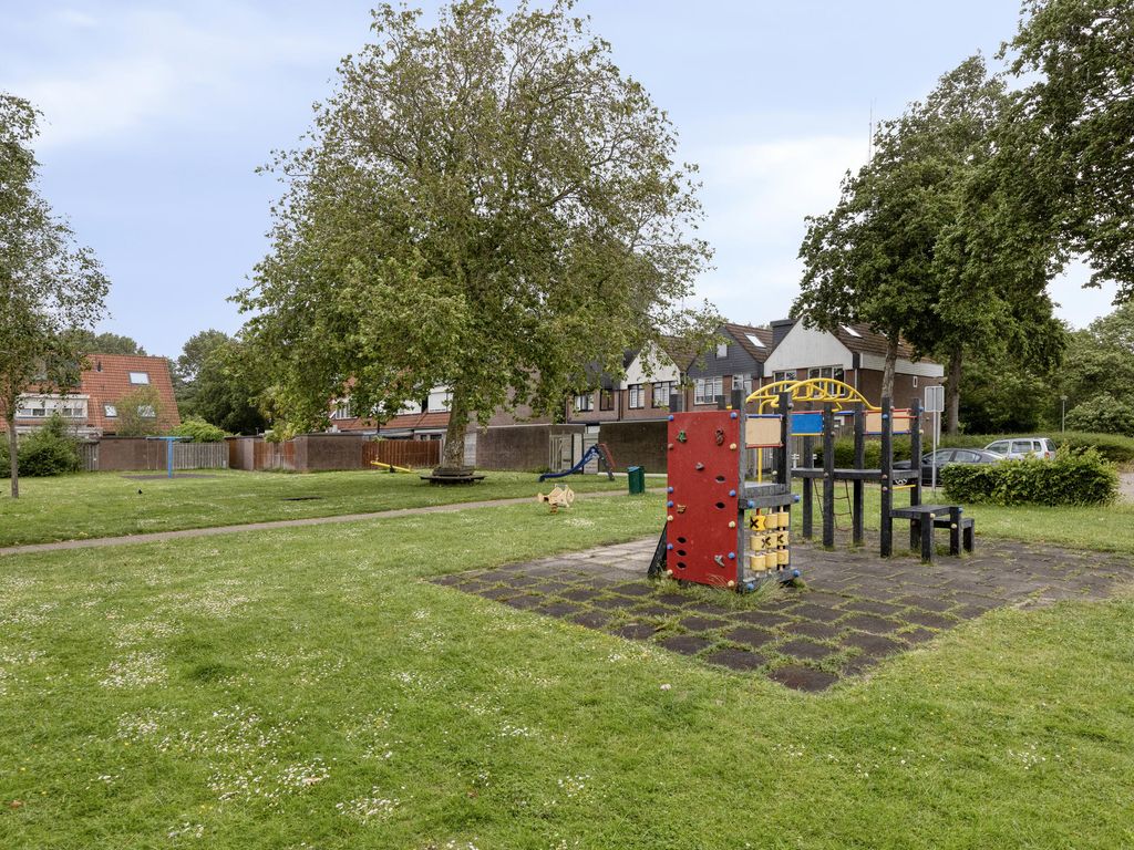Kraaienest 35, Hellevoetsluis
