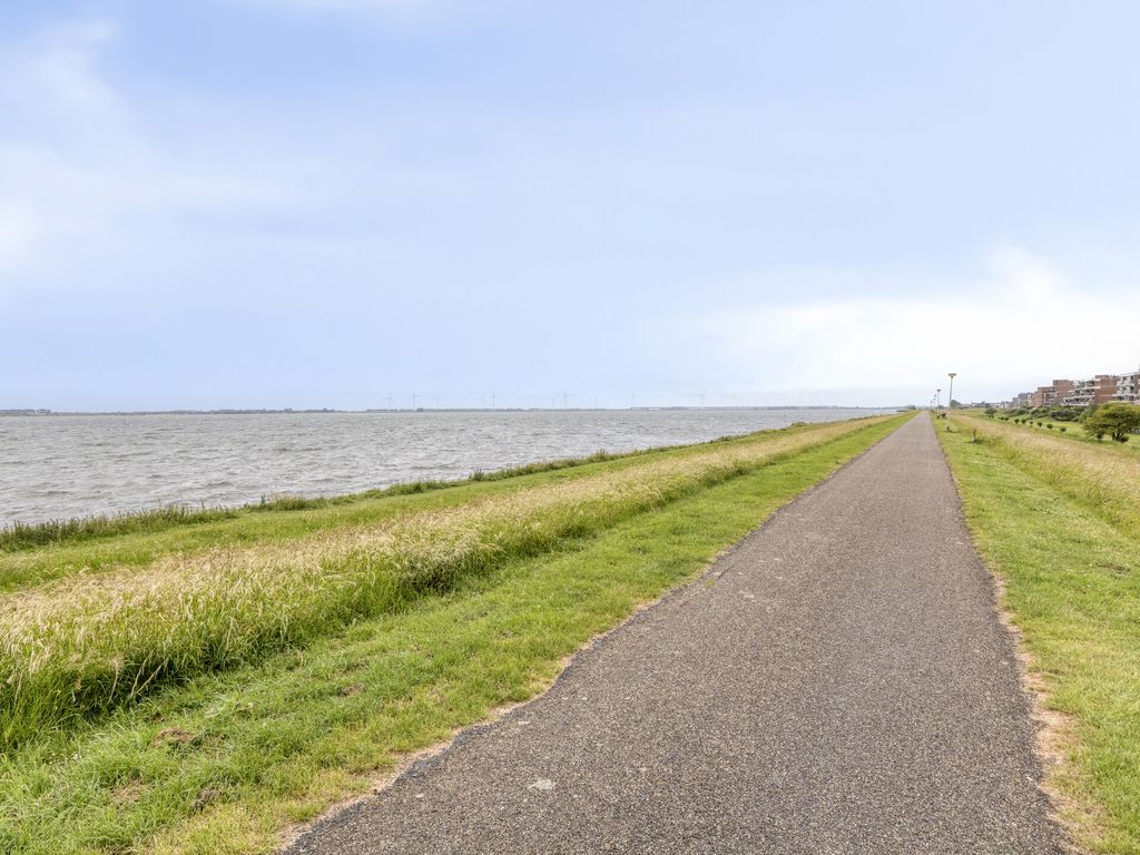 Kraaienest 35, Hellevoetsluis