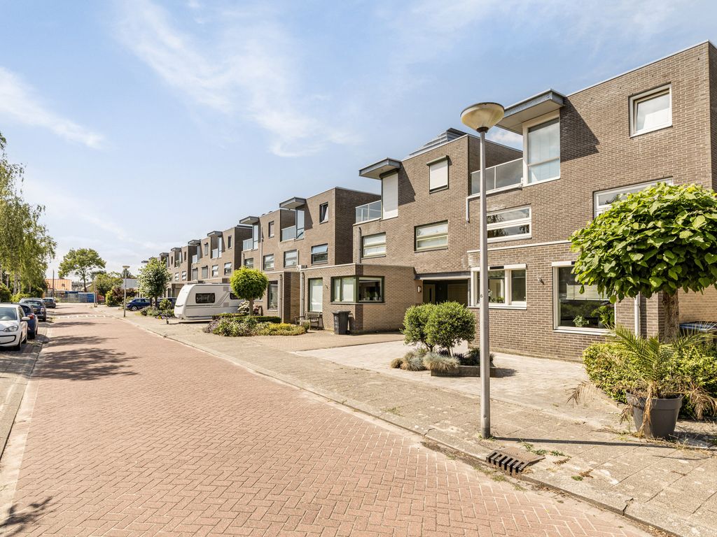 Triathlonweg 10, Hellevoetsluis