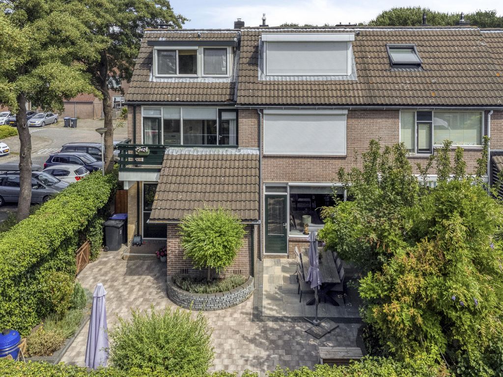Spoelhoren 12, Hellevoetsluis