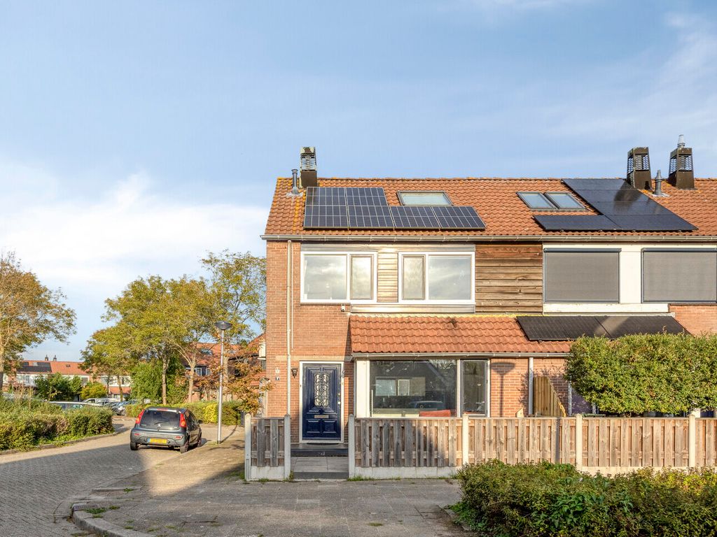 Mantelschelp 9, Hellevoetsluis