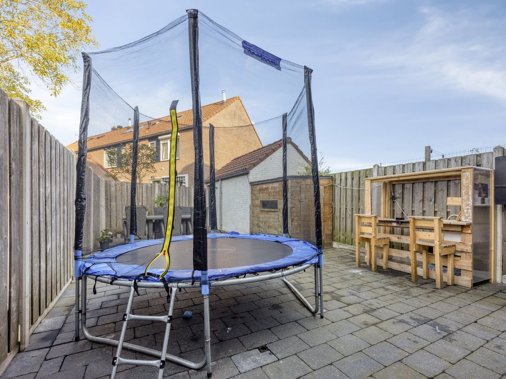 Mantelschelp 9, Hellevoetsluis