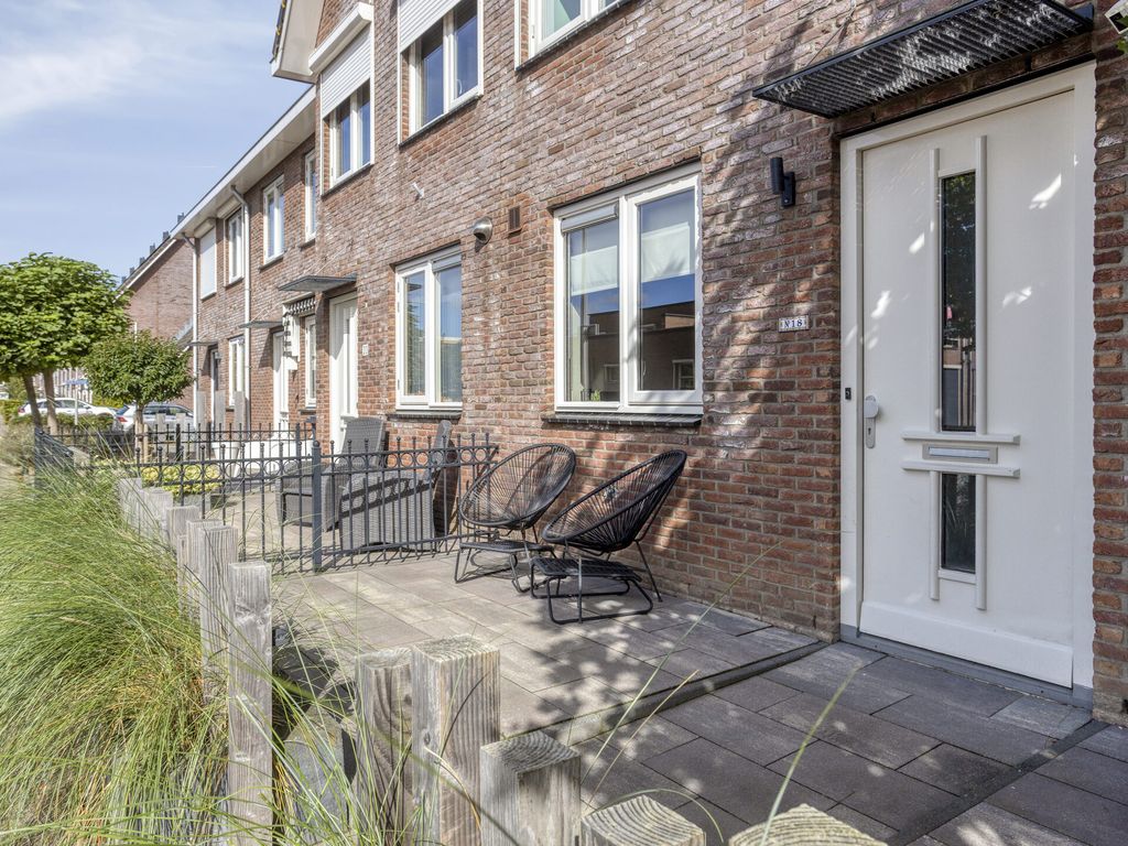 Rode Kruislaan 18, Hellevoetsluis