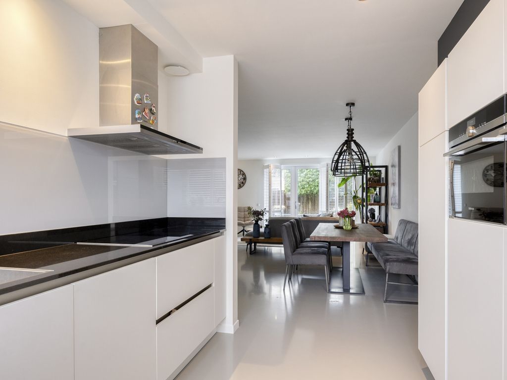 Jupiterlaan 10, Zuidland
