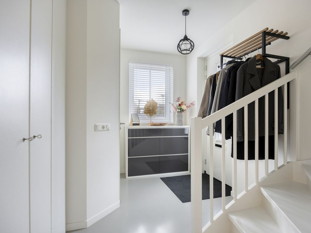 Jupiterlaan 10, Zuidland