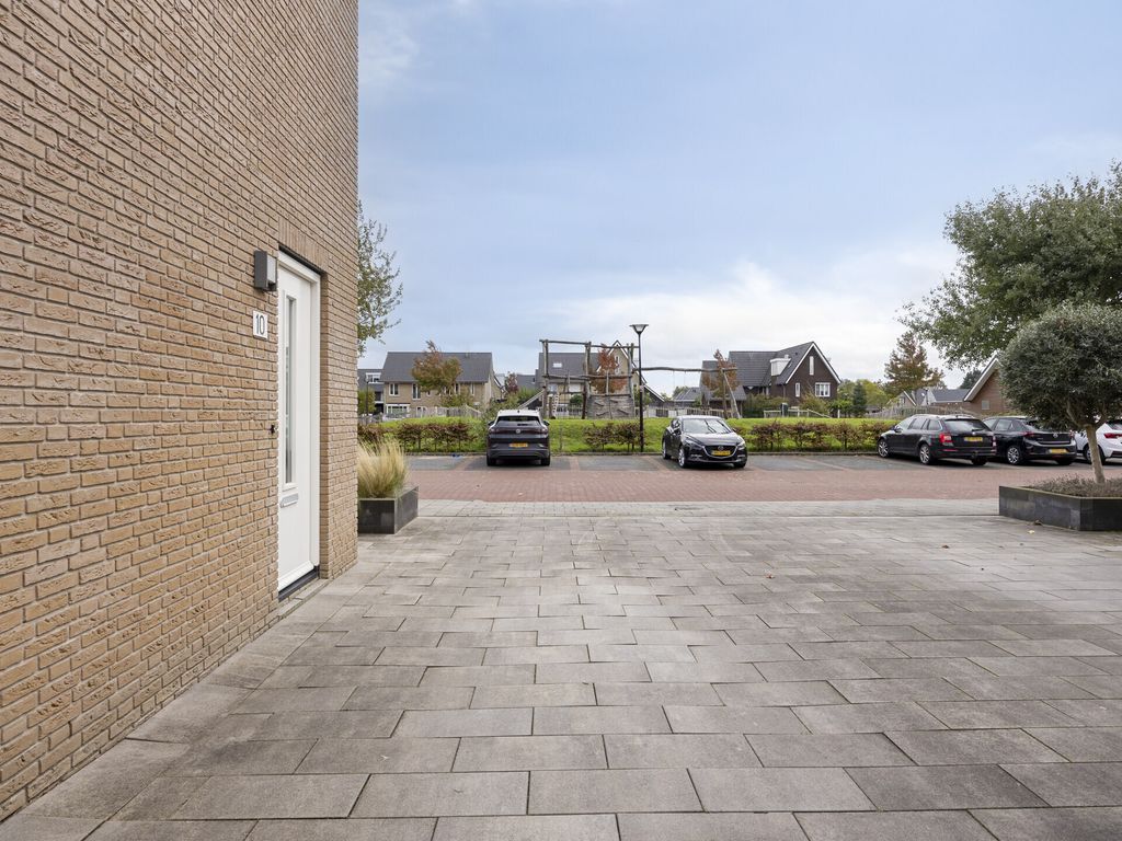 Jupiterlaan 10, Zuidland